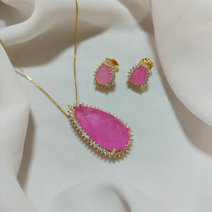 Conjunto Gota Colorida Pink.