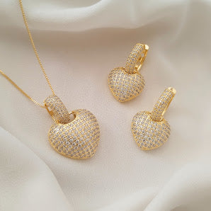 Conjunto Coração com Contra Argola Cravejado.